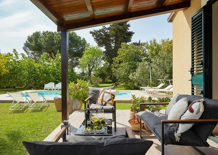 בית נופש Tropical Fruit Garden In Lido Di *