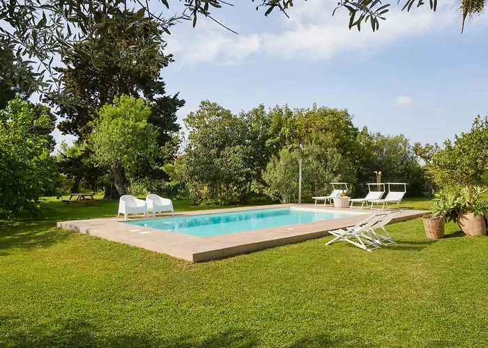 Tropical Fruit Garden In Lido Di בית נופש נוטו